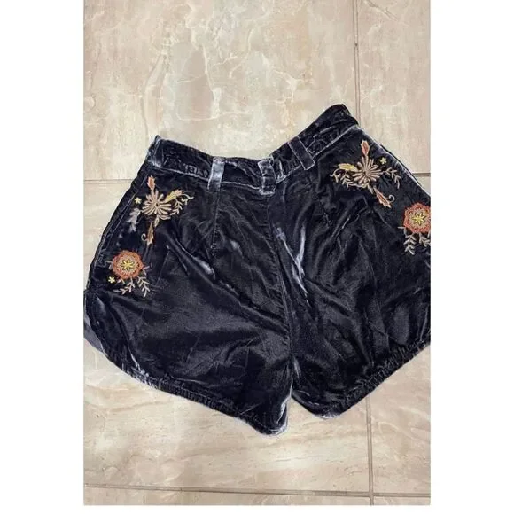 People NWT Free People Wild Roses Embroidered Shorts Size 2 - Picture 7 of 8